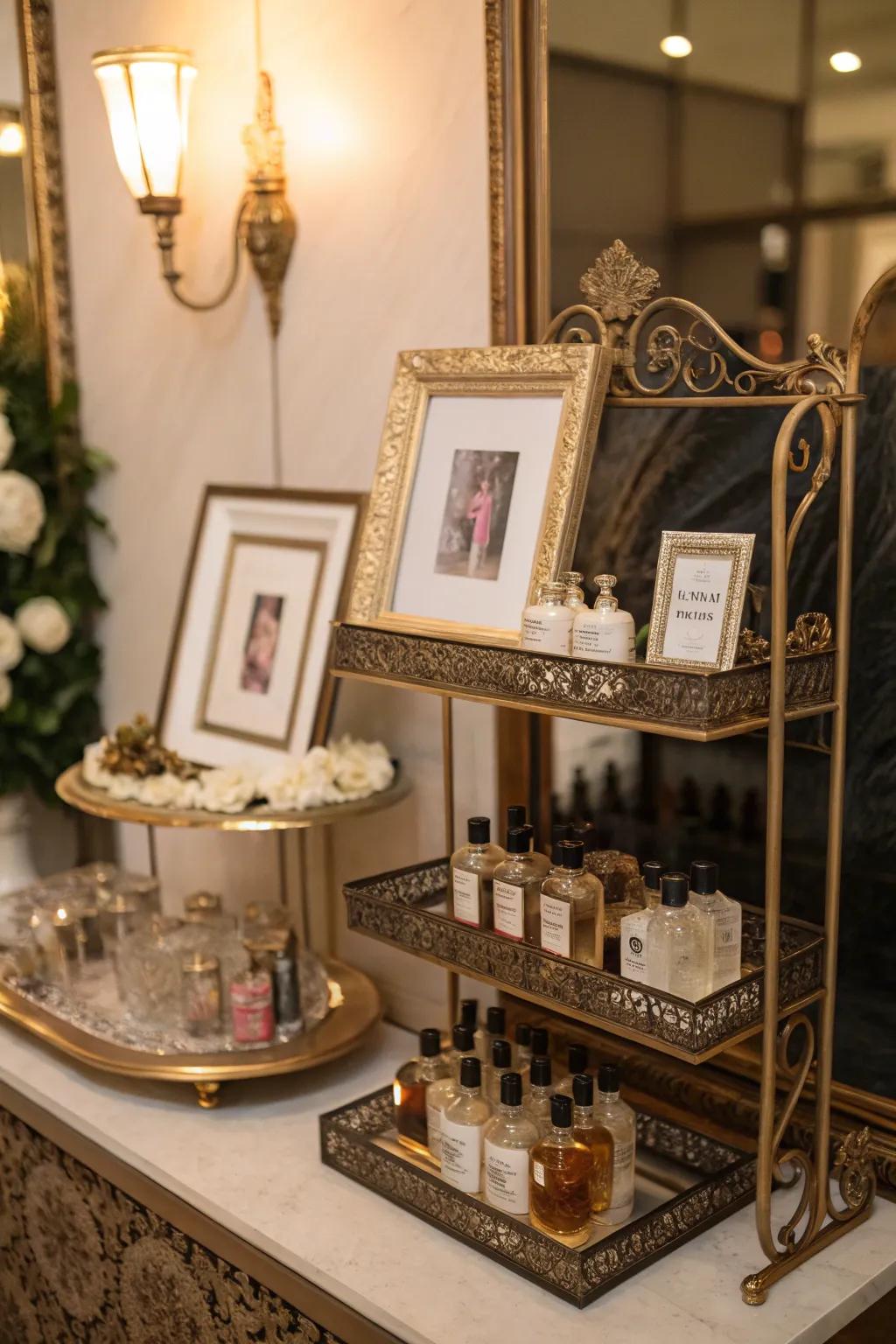 Vintage elements add a touch of timeless elegance to your display.