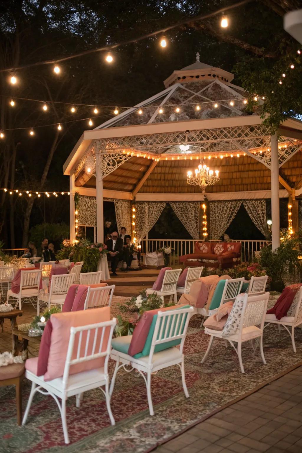 Mismatched seating adds a cozy and eclectic vibe to the wedding.