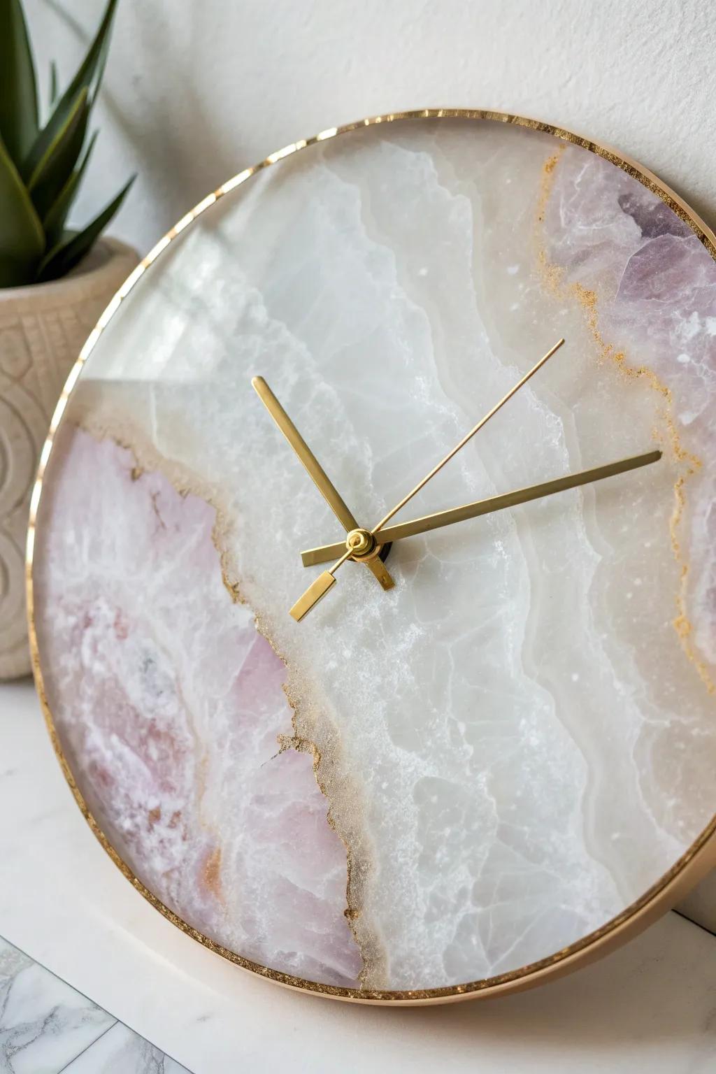 Discover the mystique of time with this Cosmic Quartz-inspired resin clock, where elegance meets natural beauty.