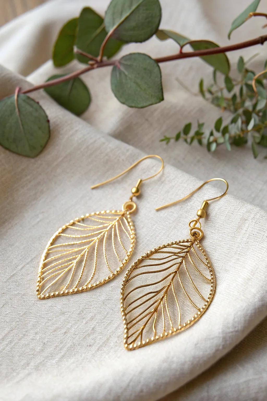 Embrace nature's elegance with these handcrafted leaf-shaped earrings, a perfect blend of minimalist and boho style.