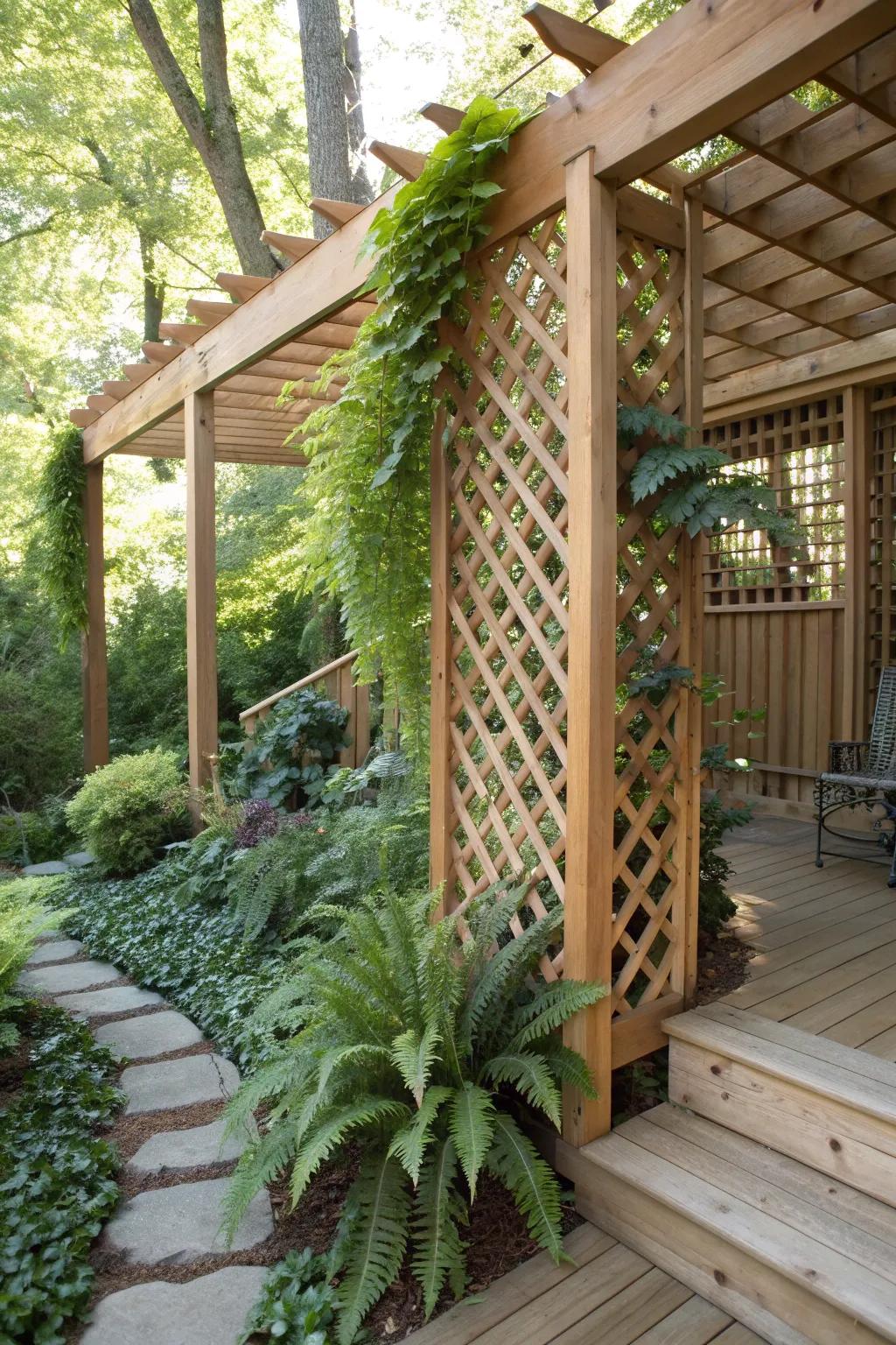 Craftsmanship meets nature: A seamless blend of lattice and landscape.