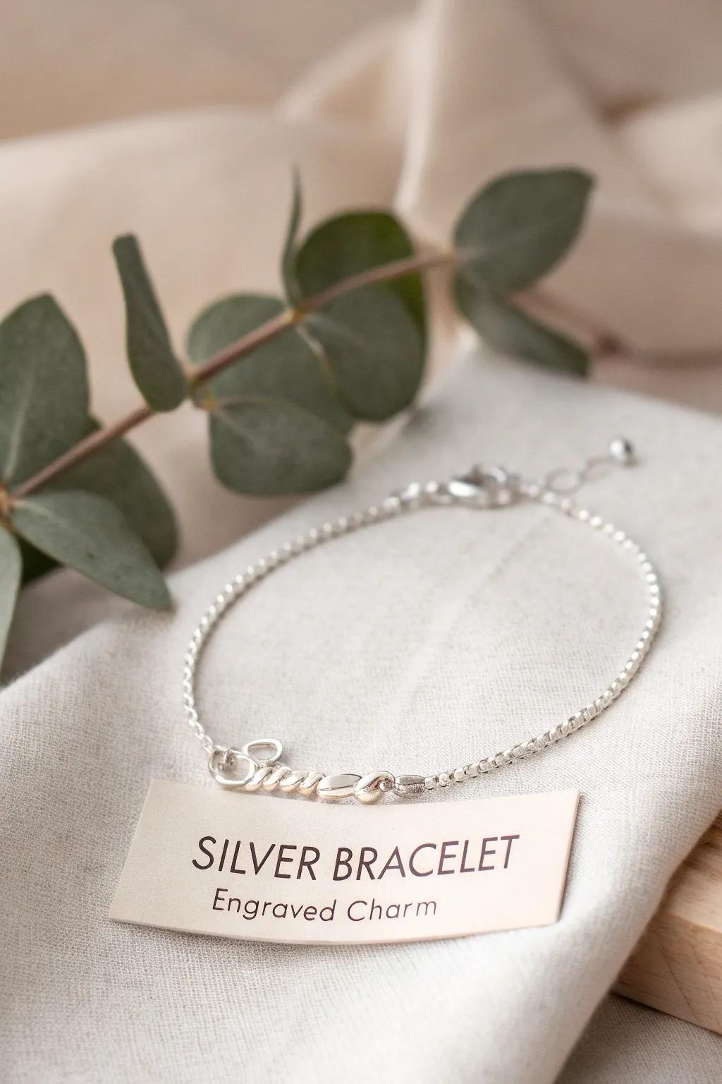 A timeless piece of personalized jewelry, perfect for making your friend's Christmas unforgettable.