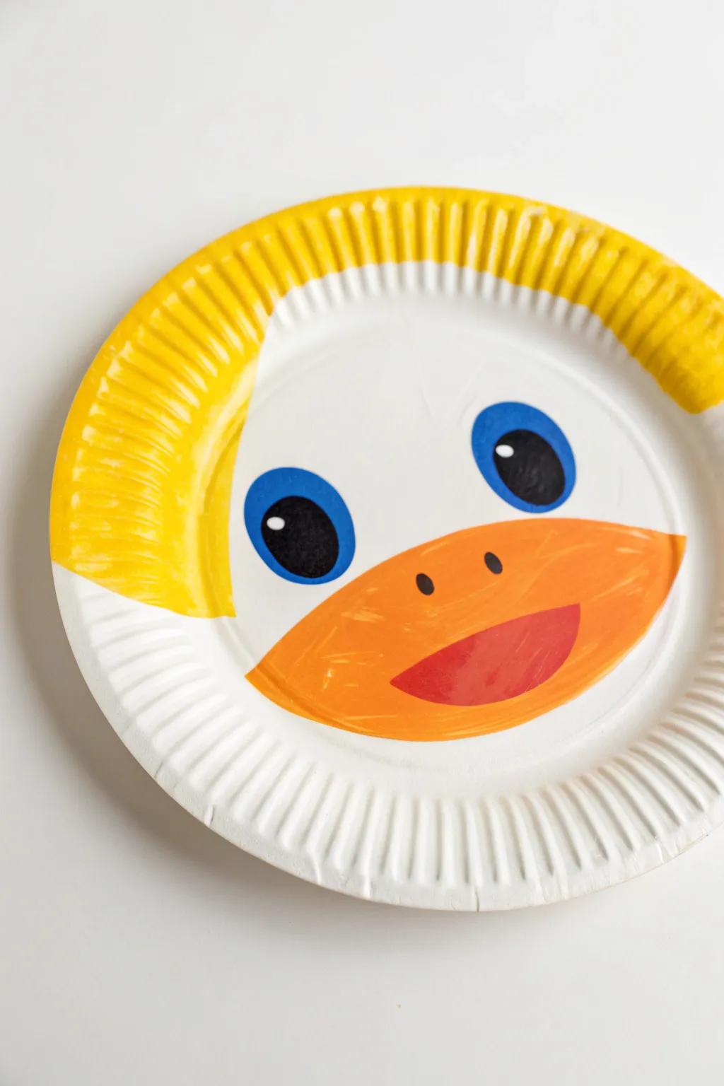 Elevate your picnic with these adorable duck paper plates—simplicity meets creativity!