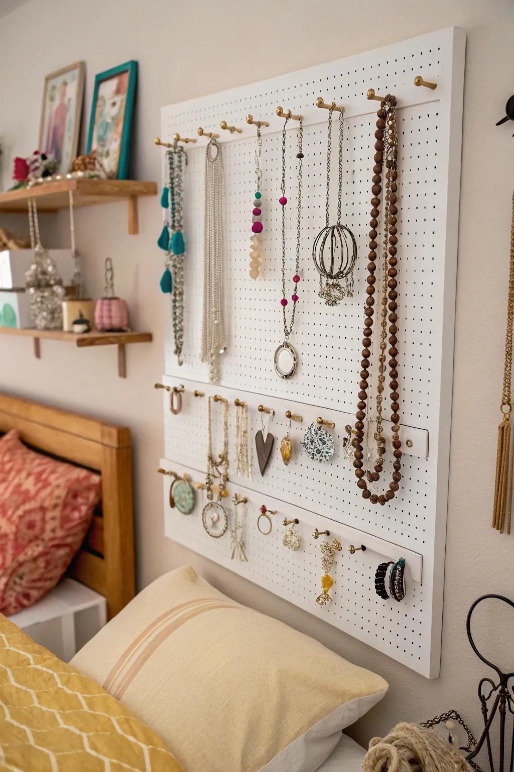 Display your jewelry with style and organization.