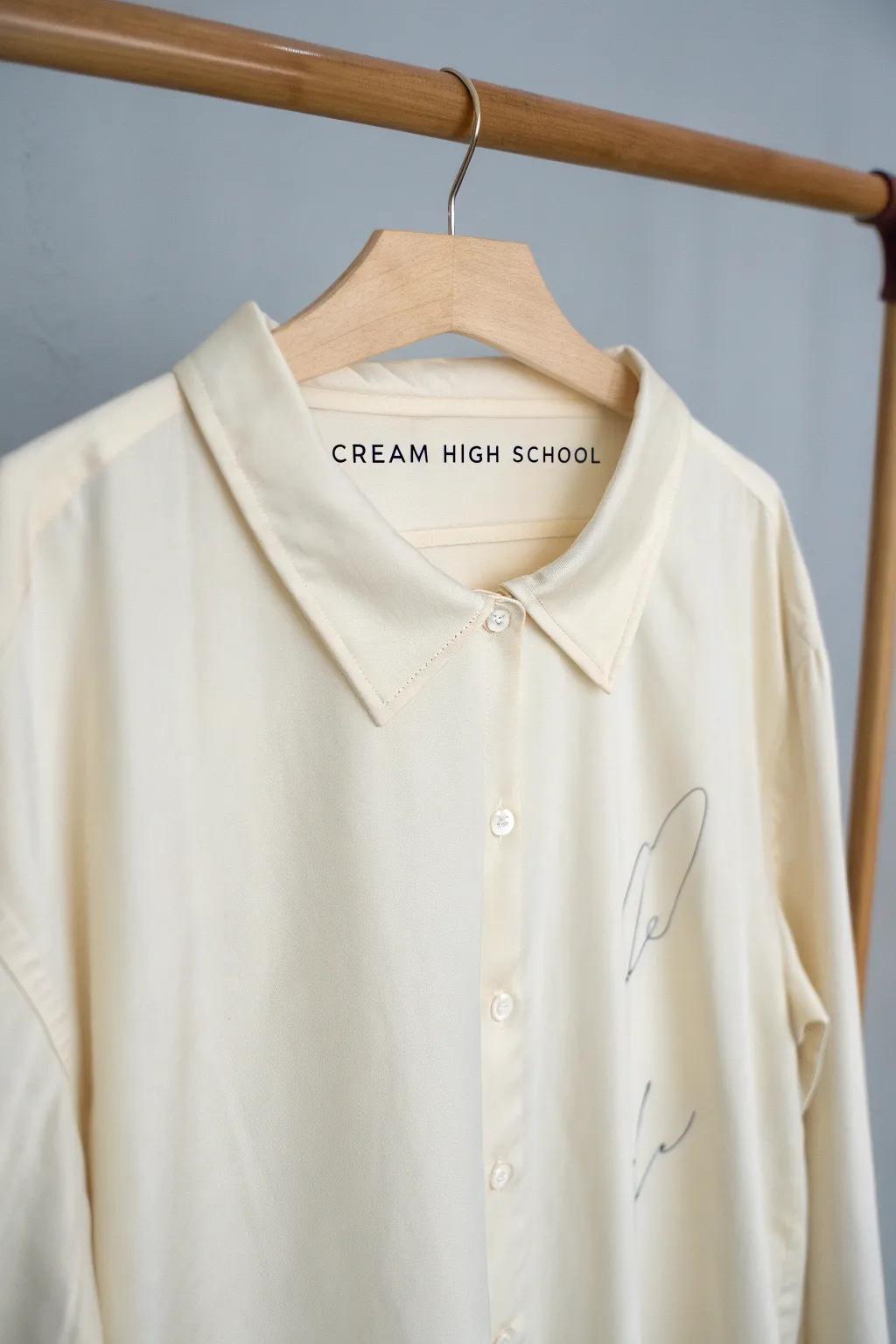 Cherish the memories with a personalized signature shirt—where every name tells a story.