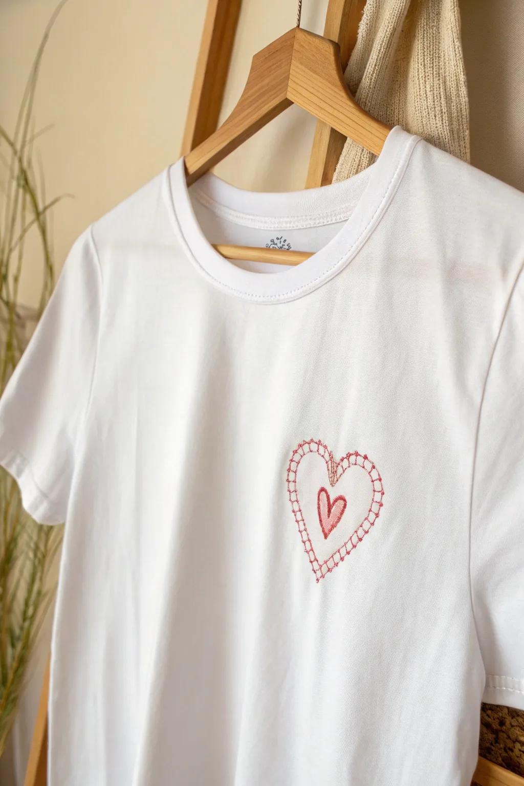 Embrace the love with a touch of artistry – a heart motif that speaks volumes in simplicity.