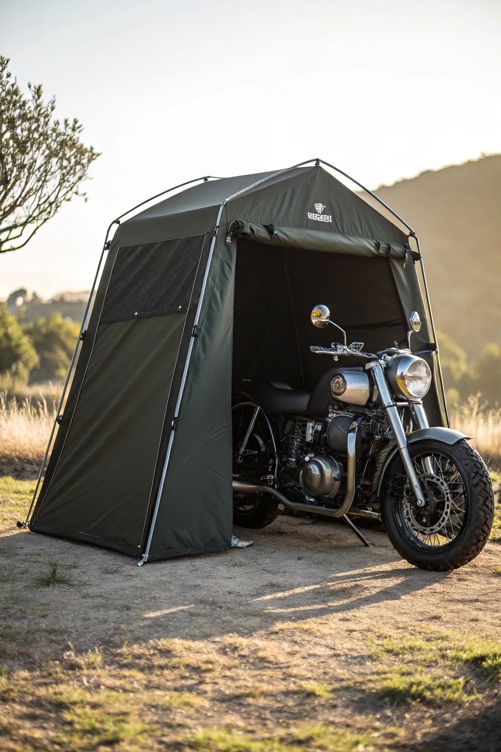 Effortlessly stylish and practical: Discover the ultimate pop-up storage solution for your motorcycle adventures.