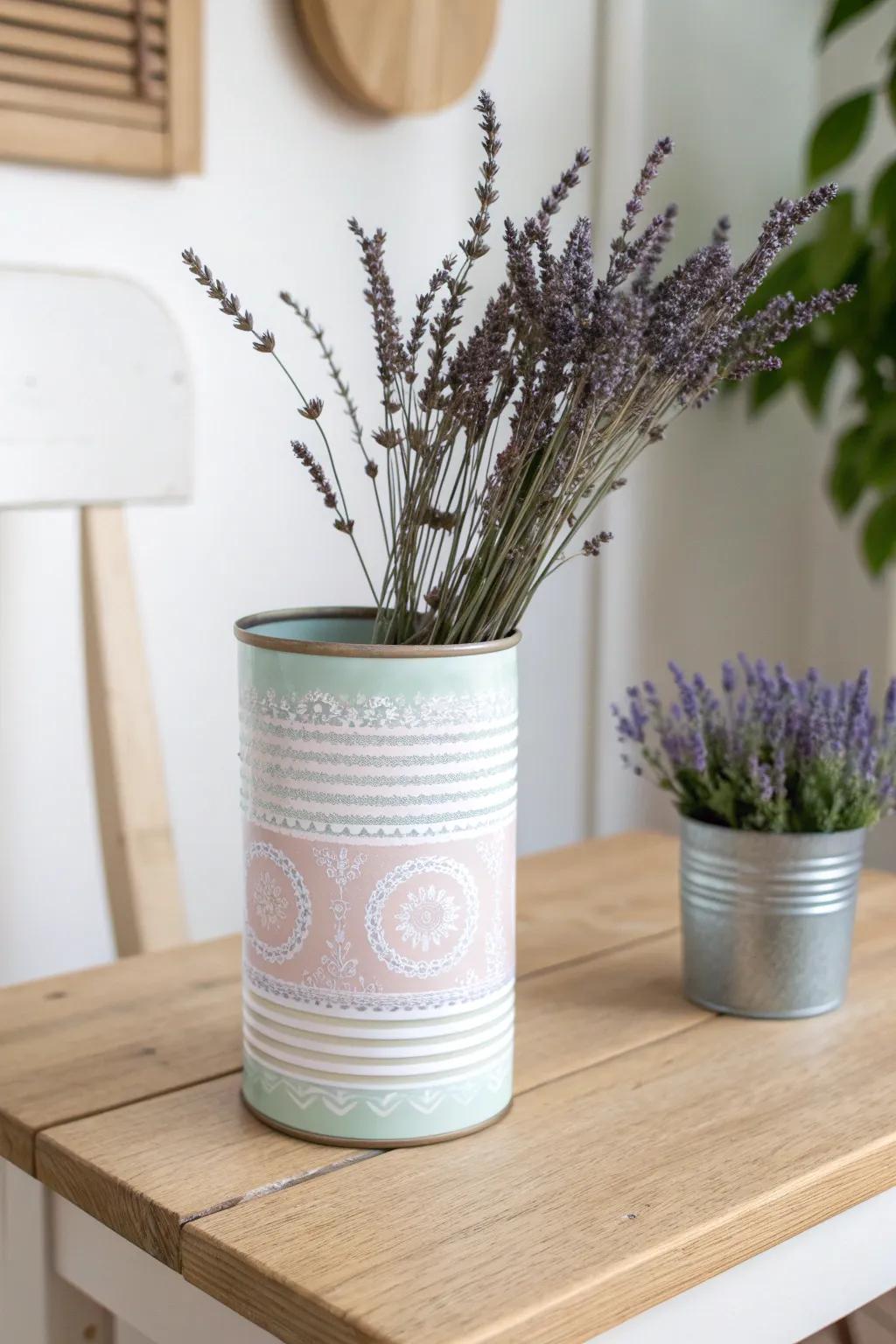 Transform everyday objects into art: a minimalist tin can vase with a boho twist.
