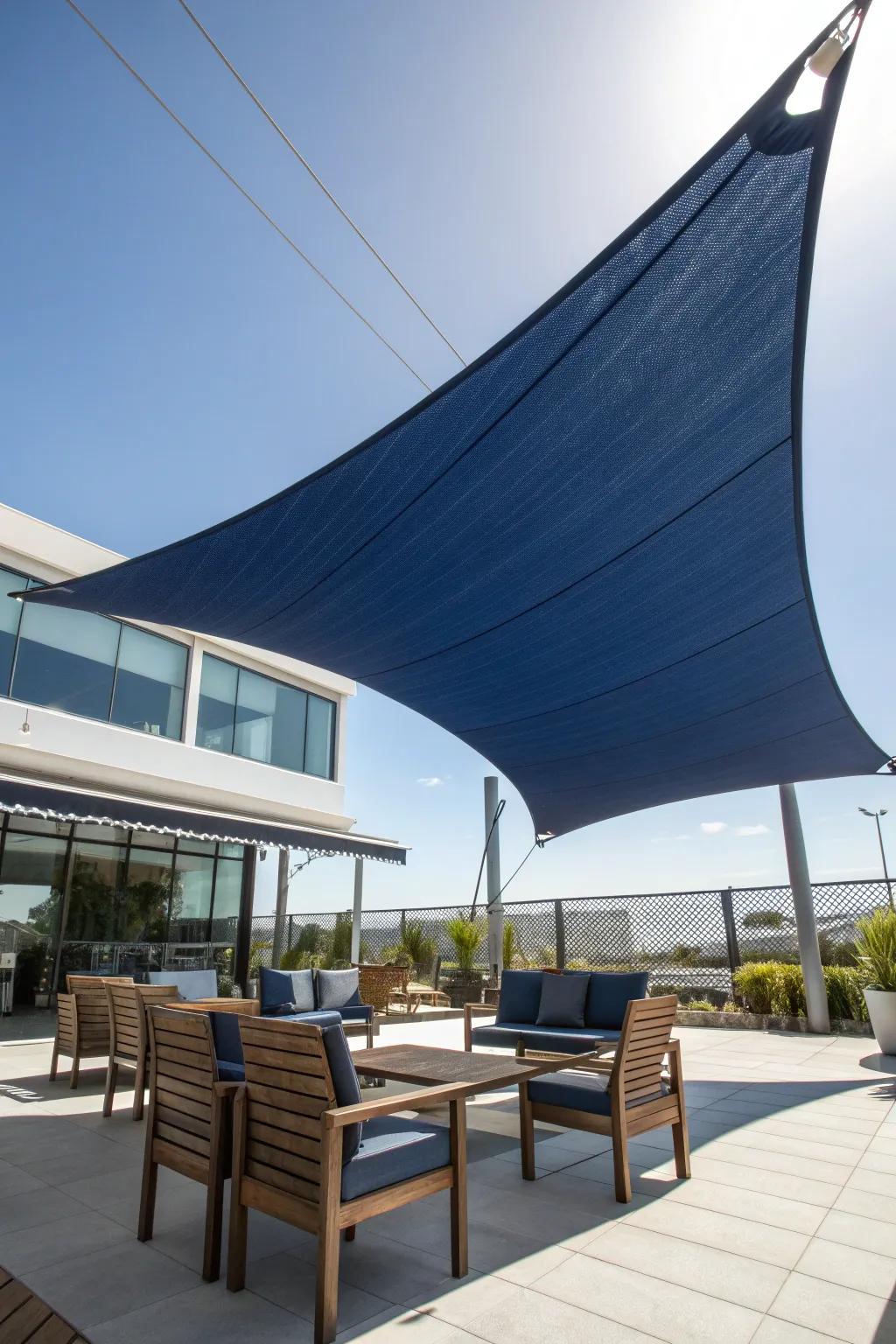 Embrace flexibility with striking sail shades – the perfect blend of style and spontaneity.