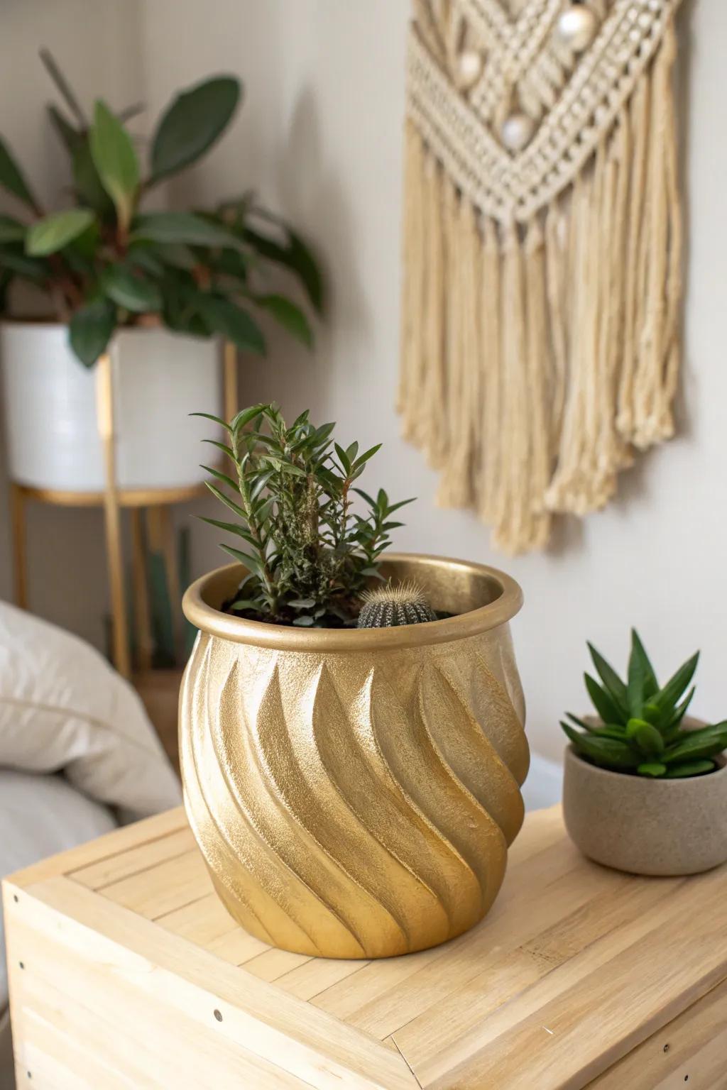Transform your space with a touch of antique gold glam—elegance in simplicity.