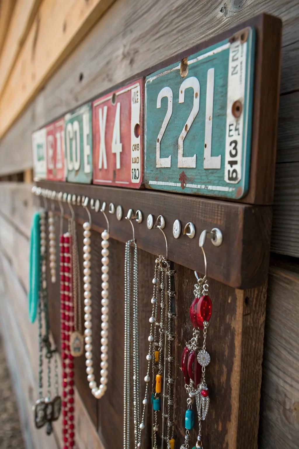 14+ Creative License Plate Art Ideas for Your Home